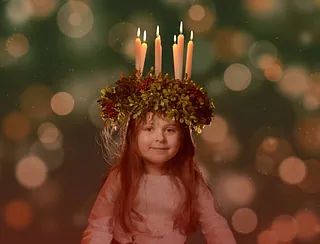 luciabrud på grøn baggrund